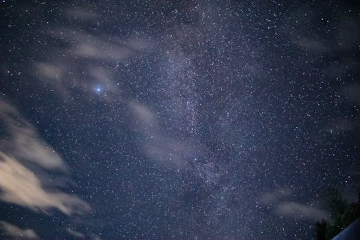 Horoscop 2026 complet: ce îți prezic astrele în acest an pe fiecare zodie — dragoste, bani, sănătate și carieră