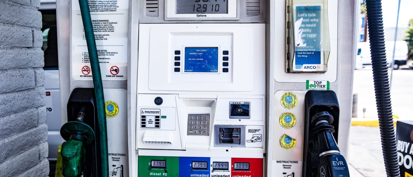 Val de scumpiri în iunie 2026: inflația spre 11%, benzina aproape de 10 lei și plafonarea la alimente